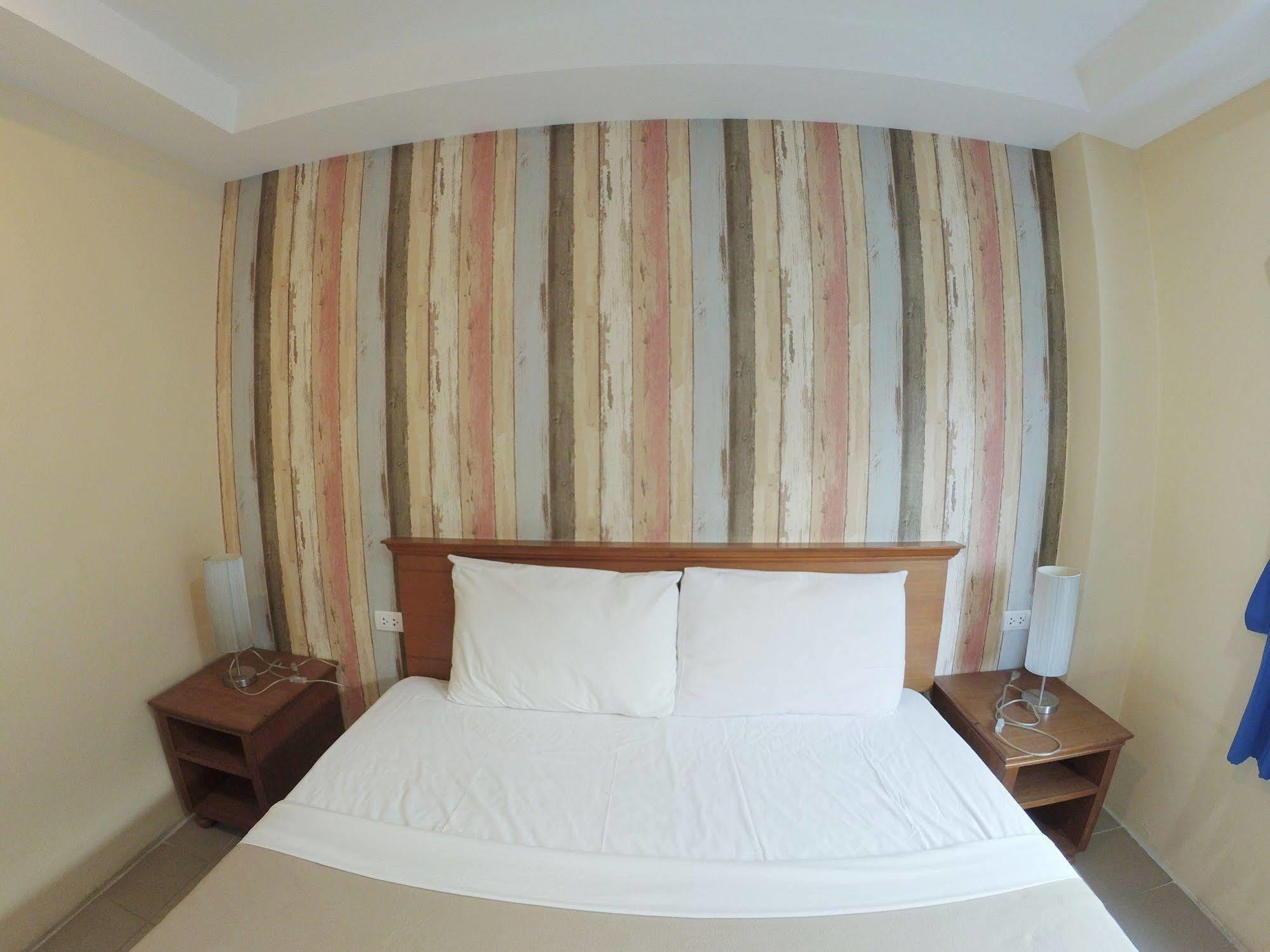 Sleep At Phuket Sha Plus Exterior foto